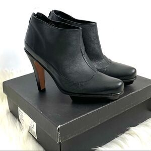 BCBGMaxAzria Bianca Booties size 9